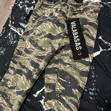 men s camouflage jeans for sale  Atlanta