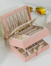 Boîte bijoux rose d'occasion  Artix