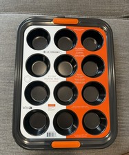 Le Creuset Bakeware 12 xícaras MUFFIN PAN antiaderente NOVO EM FOLHA comprar usado Le Creuset Bakeware 12 xícaras MUFFIN PAN antiaderente NOVO EM FOLHA comprar usado  Enviando para Brazil