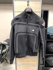 Giubbino blauer stagioni usato Giubbino blauer stagioni usato  Rende