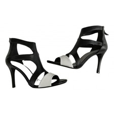 Sandales cuir noir d'occasion  Puteaux