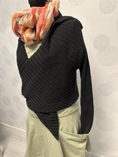 Kurze strickjacke absolut gebraucht kaufen  Suhl