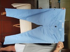 Pantaloni gaudì donna usato  Italia