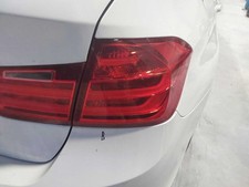 Lanterna traseira de passageiro quarto de painel montado se encaixa 12-15 BMW 320i 2957969 comprar usado  Enviando para Brazil