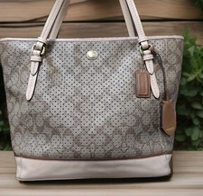 Coach f29886 peyton for sale  Grass Lake