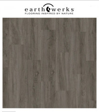 Laminate flooring for sale  Iowa City