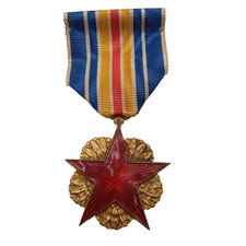 Y15 médaille militaire d'occasion Y15 médaille militaire d'occasion  Saint-Jean-en-Royans