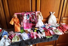 Dressing barbie centaine d'occasion  Neuville-de-Poitou