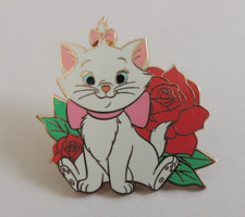 Pin disney marie d'occasion  La Charité-sur-Loire