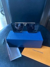 Óculos de sol Louis Vuitton 1.1 Evidence usado unissex preto e dourado | Z1502W, usado comprar usado  Enviando para Brazil