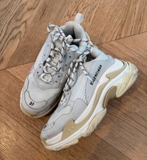 Balenciaga triple d'occasion Balenciaga triple d'occasion  Moulins