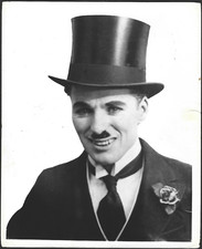 FOTO ORIGINAL VINTAGE DE HOLLYWOOD CHARLIE CHAPLIN ATOR EM "A Classe Idle" 1921 comprar usado  Enviando para Brazil