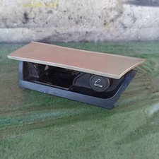 Vano cassetto portaoggetti usato  Marcianise