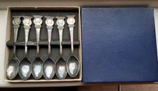 Boxed 1953 queen for sale  CROYDON