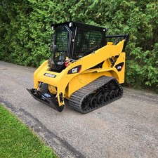 2010 caterpillar 257b2 for sale  West Chicago