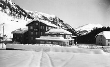 Belluno. dolomiti. albergo usato  Venzone