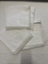 Tovaglioli ricamati mano usato  Casapesenna