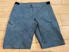 Cube pantaloncino shorts usato  Roma