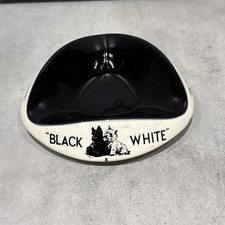 Cendrier black white d'occasion  Gerzat