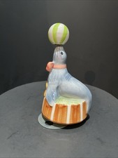 Caixa de música Schmidt selo equilibrando uma bola giratória no nariz + usando arco rosa comprar usado Caixa de música Schmidt selo equilibrando uma bola giratória no nariz + usando arco rosa comprar usado  Enviando para Brazil