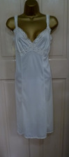 Vintage pretty cream for sale  BUXTON