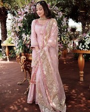 Robe ethnique indien d'occasion  Expédié en France