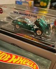 Hot wheels red gebraucht kaufen  Maisach