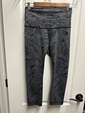 Lululemon Woman Size  4  Leggings - Black And  Gray Patterned NWOT # 77, usado comprar usado  Enviando para Brazil