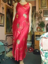 100 silk red for sale  COCKERMOUTH