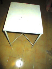 Tavolinetto metallico vintage usato  Serra de Conti