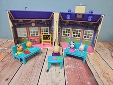 Peppa Pig Friends/Schoolhouse & Accessories/com 5 estatuetas de personagens comprar usado  Enviando para Brazil