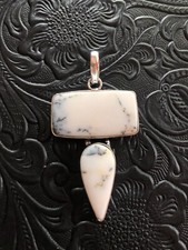 Pingente artesanal Old Southwest branco búfalo opala dentrica totem 2" comprar usado  Enviando para Brazil