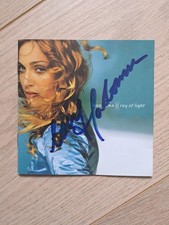 Signed madonna ray d'occasion  Lille-