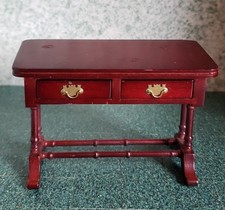 Mesa lateral em miniatura para casa de bonecas TLC como está 1:12. comprar usado Mesa lateral em miniatura para casa de bonecas TLC como está 1:12. comprar usado  Enviando para Brazil