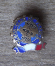 Ancien petit insigne d'occasion  Rennes-