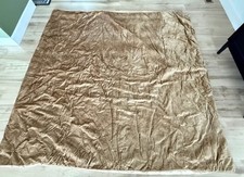 Pier one gold for sale  Advance