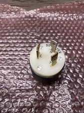 Hubbell Twist Lock 23IA macho plugue de giro e puxar 20A 125V  comprar usado  Enviando para Brazil