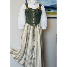 Abito camicia tirolese usato Abito camicia tirolese usato  Italia