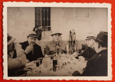 Photo uomini tavola usato  Pistoia