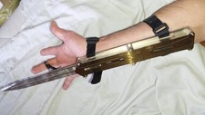 Usado, Cosplay Ultime Assassin's Creed Lame Cachée 100% ACIER Ezio comprar usado  Enviando para Brazil