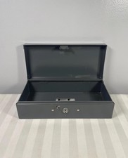 Caixa de metal vintage Nielsen estoque feita nos EUA segurança comprar usado  Enviando para Brazil