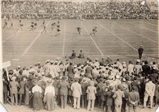 Jogo de futebol universitário c1910s foto de imprensa uniformes de estádio localização?   *P184a, usado comprar usado Jogo de futebol universitário c1910s foto de imprensa uniformes de estádio localização?   *P184a, usado comprar usado  Enviando para Brazil