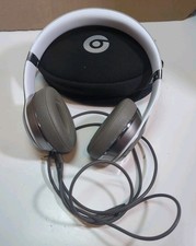 Fones de ouvido supra-auriculares Beats Solo 2 com fio - B0518 - Testado - Veja fotos/desc comprar usado Fones de ouvido supra-auriculares Beats Solo 2 com fio - B0518 - Testado - Veja fotos/desc comprar usado  Enviando para Brazil