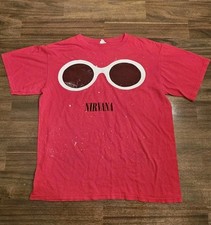 Camiseta masculina Nirvana Kurt Cobain branca óculos de sol bigorna vermelha tamanho médio comprar usado  Enviando para Brazil