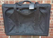 Tumi black suitcase for sale Tumi black suitcase for sale  Walterboro