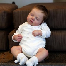 Sleeping reborn baby d'occasion  Expédié en Belgium