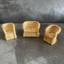 Juego de 3 muebles miniatura de mimbre para casa de muñecas 1:12. Sofá y dos sillones segunda mano  Embacar hacia Mexico
