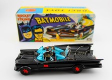 1966 ORIGINAL CORGI BATMAN BATMOBILE 267 COM CAIXA comprar usado  Enviando para Brazil
