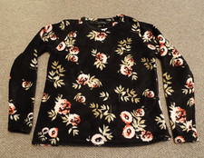 Avon floral fleece for sale Avon floral fleece for sale  WAKEFIELD