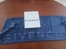 Sciarpa givenchy usato  Zandobbio
